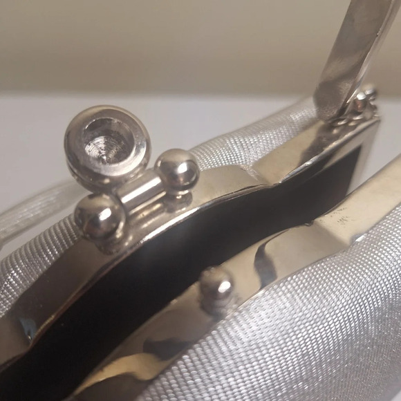 Heyes Y2K hard sided silver metallic mini cross body bag - Picture 10 of 15